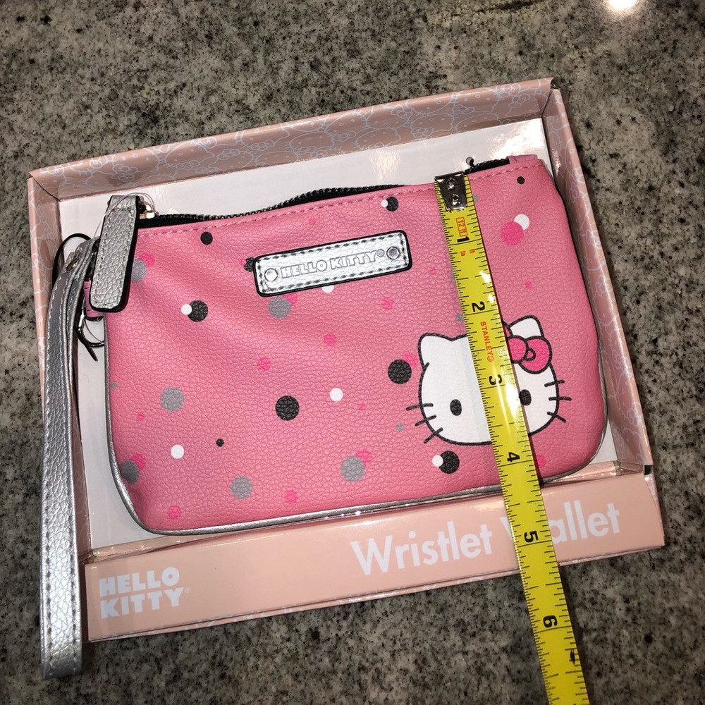 ✨NWT✨ Hello Kitty Wristlet Wallet - Picture 5 of 7